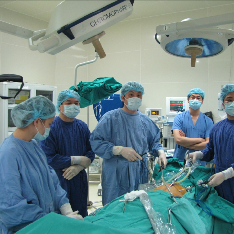 Đào tạo, trao đổi kinh nghiệm về phẫu thuật phổi, gây mê-hồi sức, phục hồi chức năng